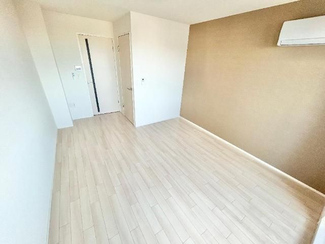 ベッドルーム