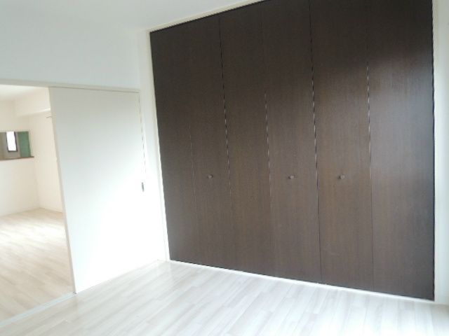 ベッドルーム