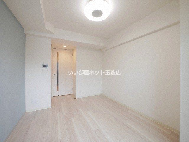 ベッドルーム