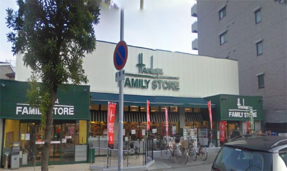 近くの阪急ファミリーストア 真法院店まで745m（徒歩10分）