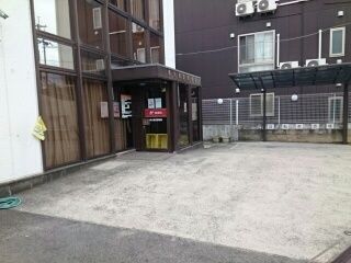 近くの堺大野芝郵便局まで610m(徒歩8分)