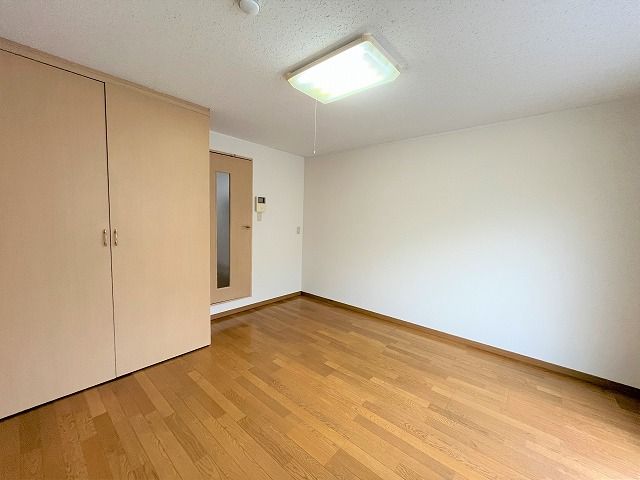 ベッドルーム