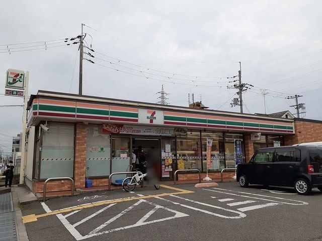 近くのセブンイレブン様まで200m(徒歩3分)