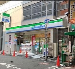 近くのファミリーマート 黒門市場前店まで75m(徒歩1分)