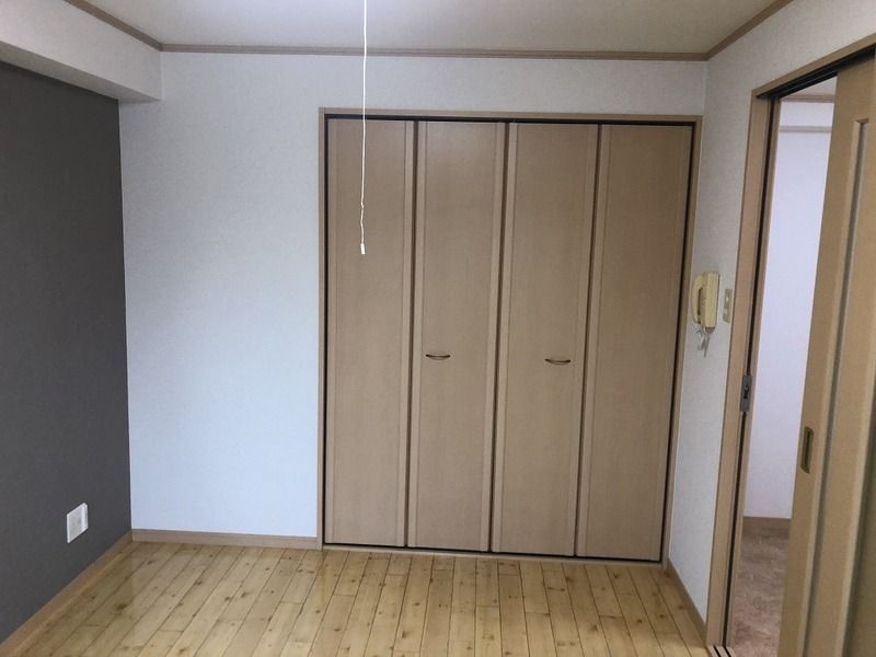 ベッドルーム