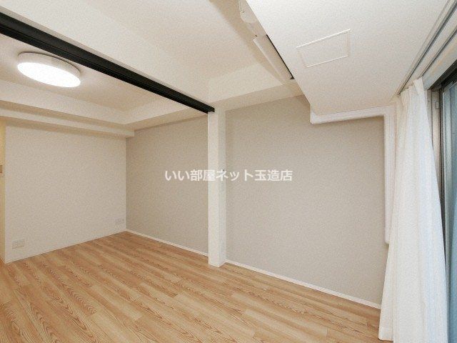 ベッドルーム