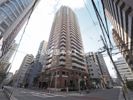 クロスレジデンス大阪新町の外観