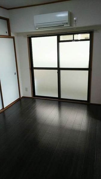 ベッドルーム
