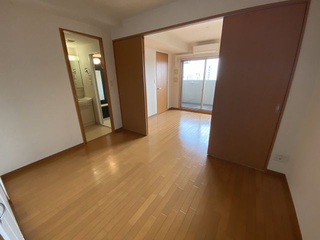 ベッドルーム