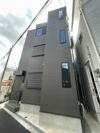 D-008の外観
