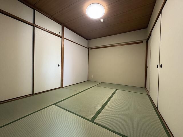ベッドルーム