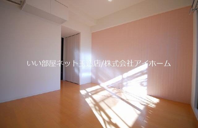 ベッドルーム