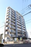 Art Pension高井田の外観