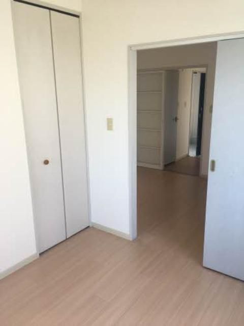 ベッドルーム
