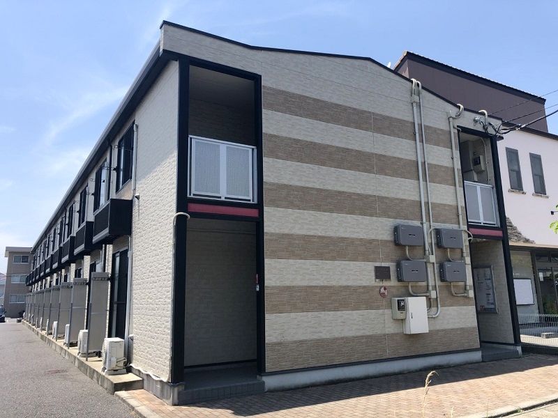 レオパレスYMNSの外観画像