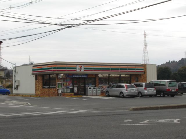 近くのセブンイレブンまで80m（徒歩1分）