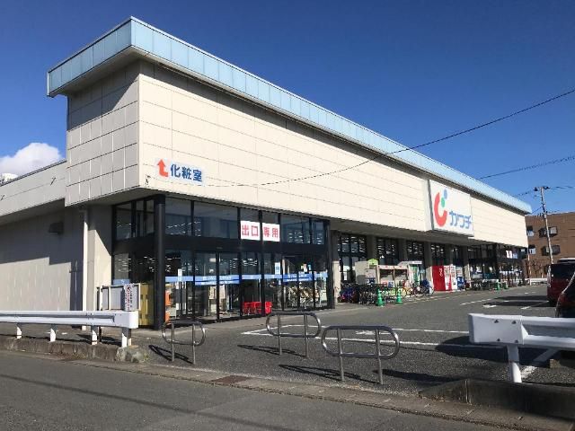 近くのカワチ薬品泉店まで676m（徒歩9分）
