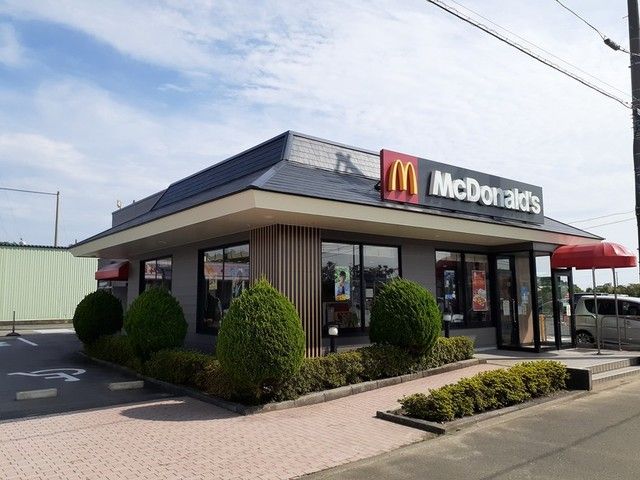 近くのマクドナルド6号線大津店まで650m(徒歩9分)