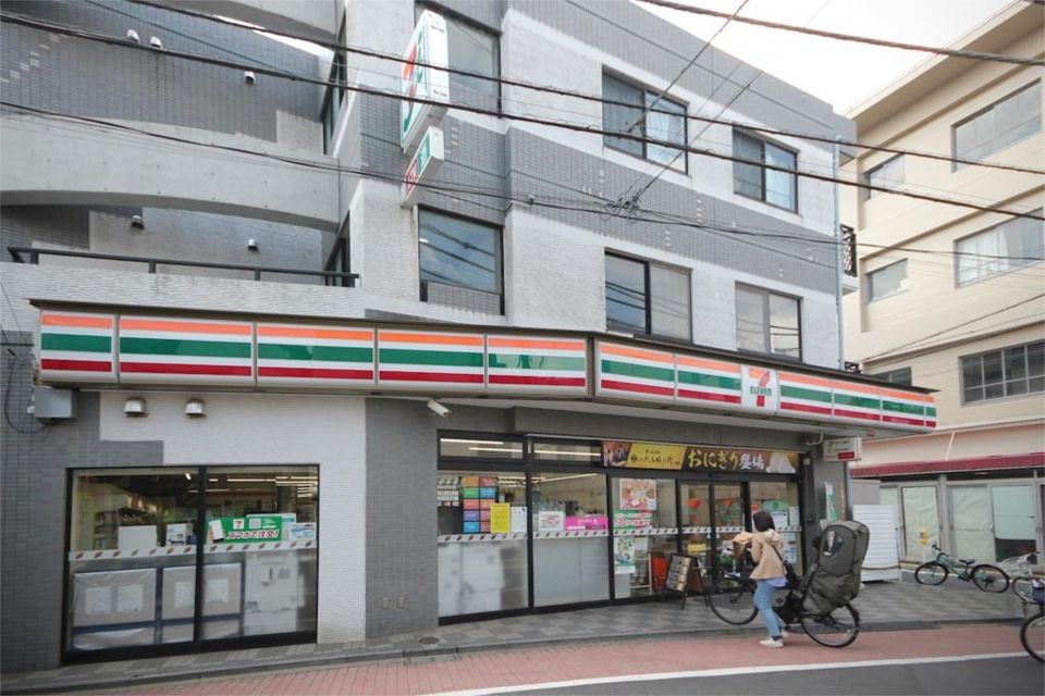 近くのセブンイレブン 武蔵野西久保2丁目店まで121m（徒歩2分）