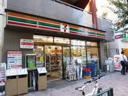 近くのセブンイレブン 世田谷太子堂4丁目店まで151m（徒歩2分）