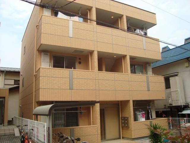 クレッセントコートの外観画像