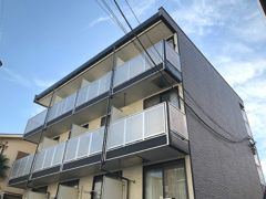 レオパレスシャンテ立川の外観画像