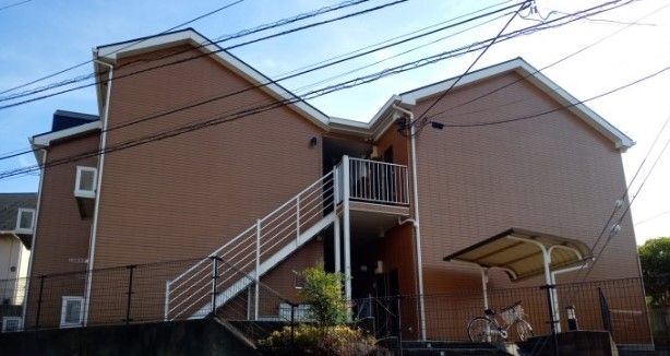 レオパレスRaffineeの外観画像