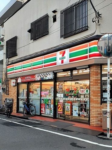 近くのセブンイレブン長崎店まで92m（徒歩2分）