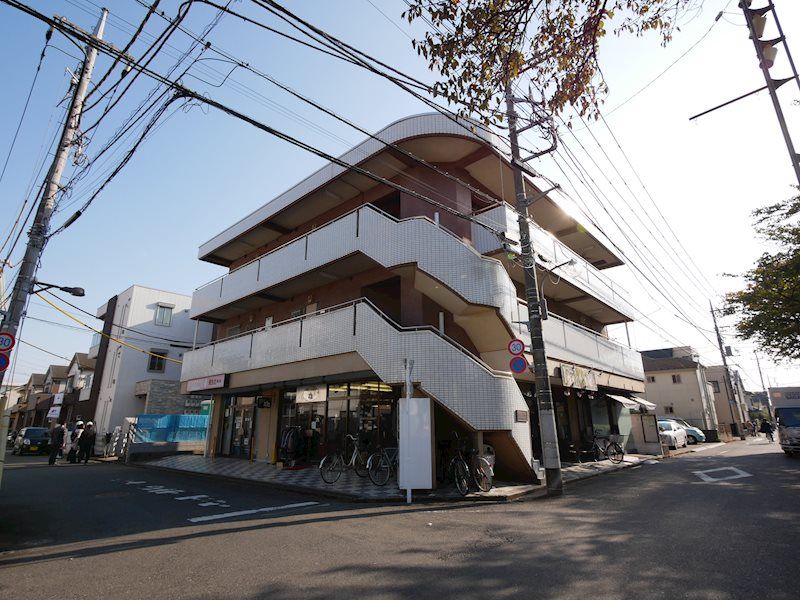 オーク国立の外観画像