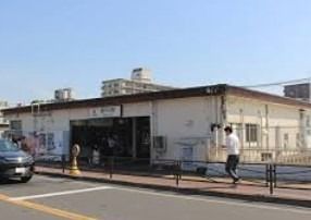 近くの梶が谷駅まで1,981m（徒歩25分）
