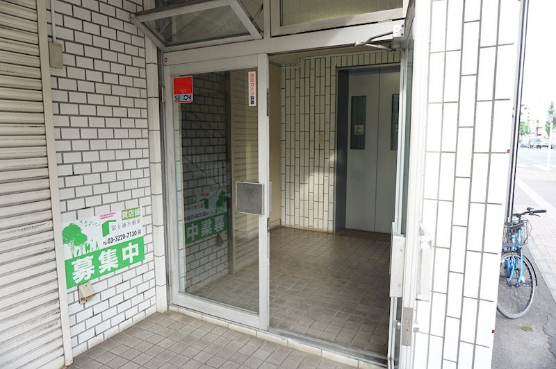 エントランス