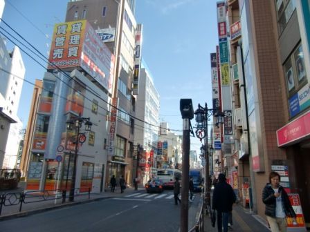 近くの立川南口まで900m（徒歩12分）