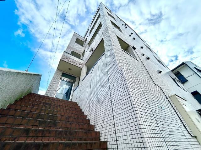 リヴィエールIの外観画像
