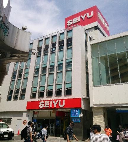 近くの西友所沢駅前店まで338m（徒歩5分）