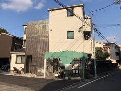サラスヴァティーの外観画像
