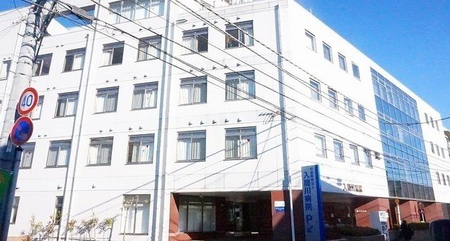 近くの入間川病院まで800m（徒歩10分）