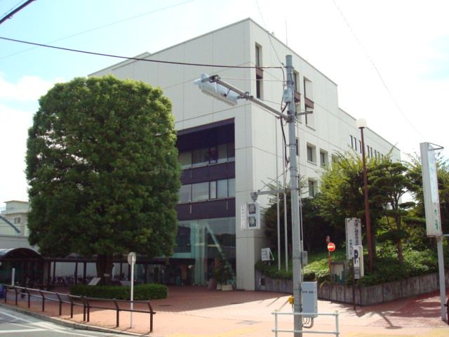近くの武蔵村山市役所まで370m（徒歩5分）