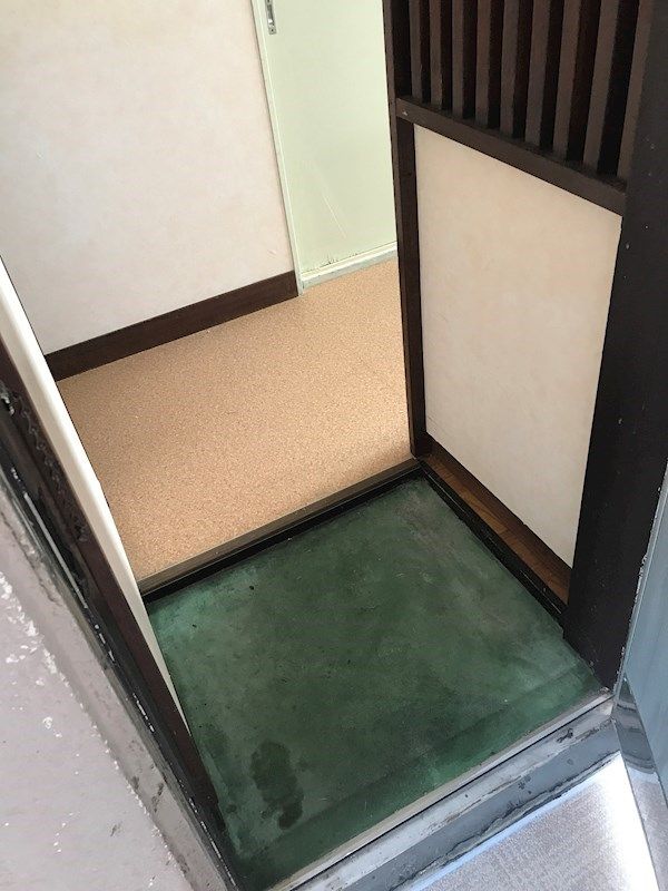 玄関