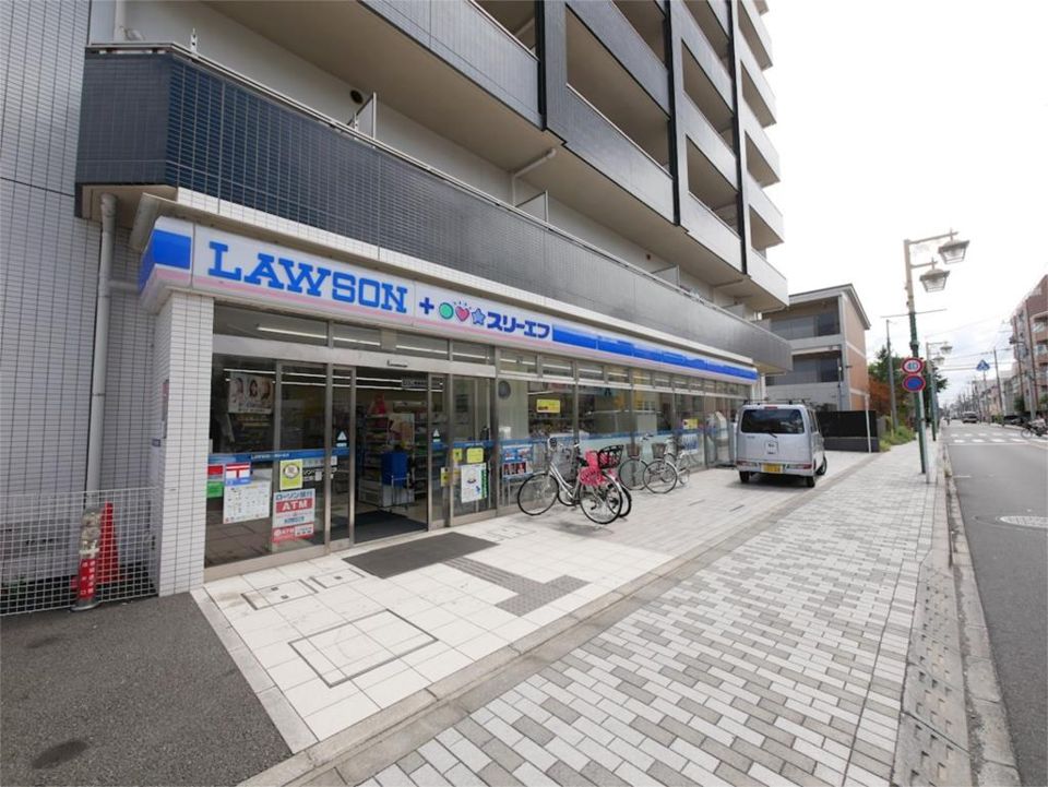 近くのローソン・スリーエフ 国立東三丁目店まで177m（徒歩3分）