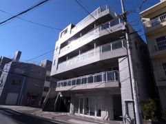 カームステージの外観画像
