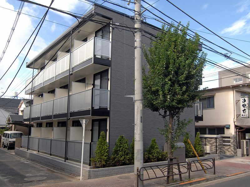 レオパレスピーコックの外観画像