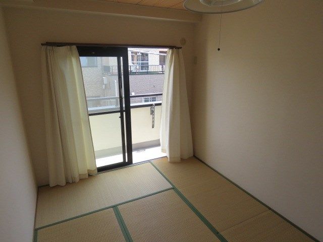 ベッドルーム