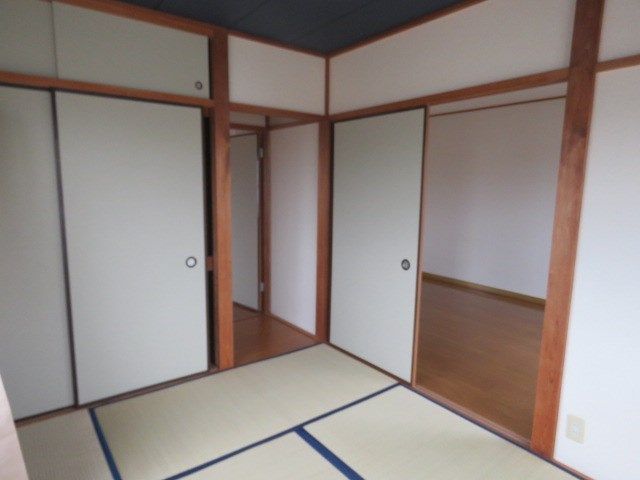 ベッドルーム
