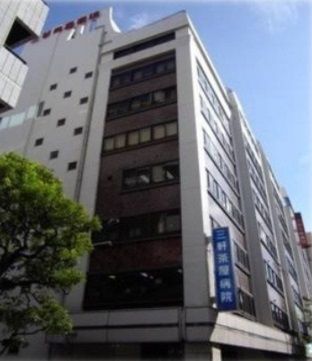近くの三軒茶屋病院まで1,364m（徒歩18分）