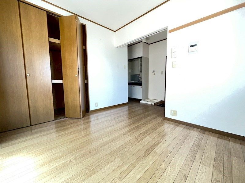 ベッドルーム