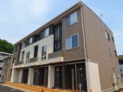 シャン ラフレシールの外観画像