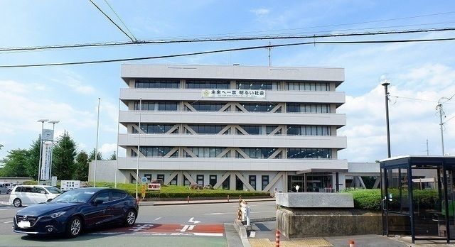 近くの飯能市役所まで650m（徒歩9分）