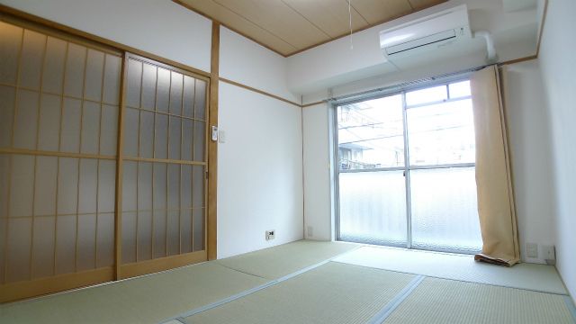 ベッドルーム