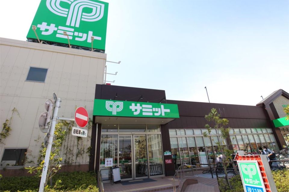 近くのサミットストア 羽衣いちょう通り店まで604m（徒歩8分）