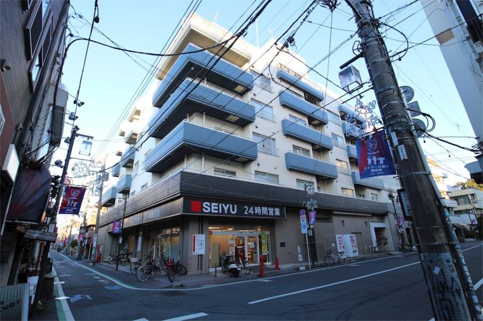 近くの西友 高円寺店まで776m（徒歩10分）